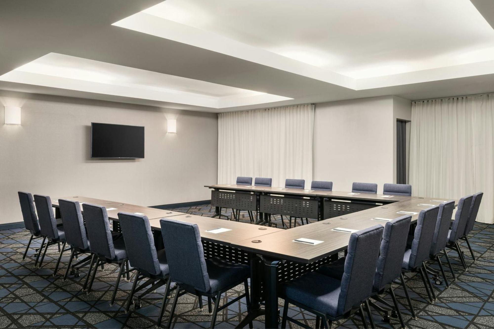 Courtyard By Marriott Gainesville Fl Exterior photo