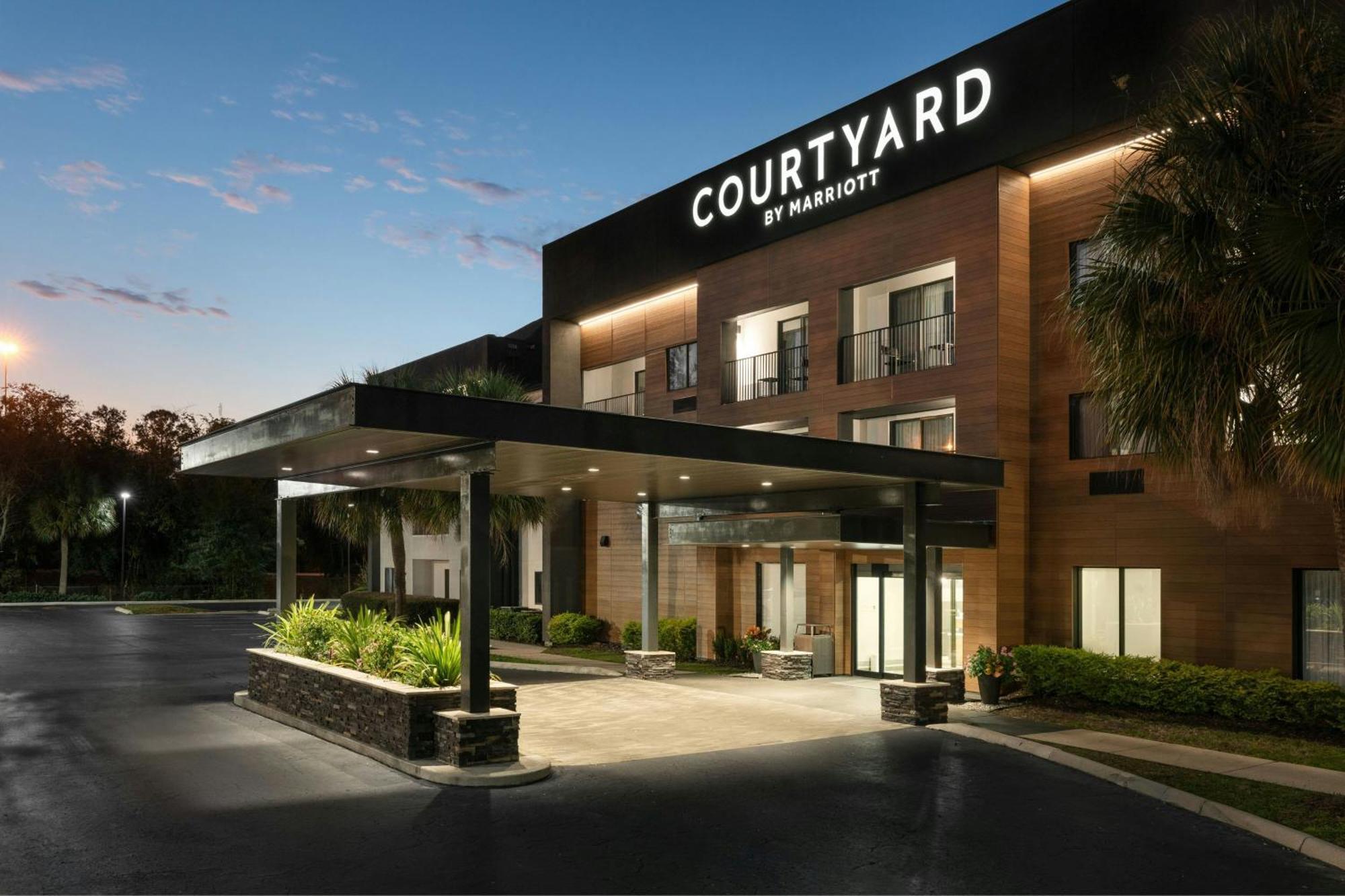 Courtyard By Marriott Gainesville Fl Exterior photo